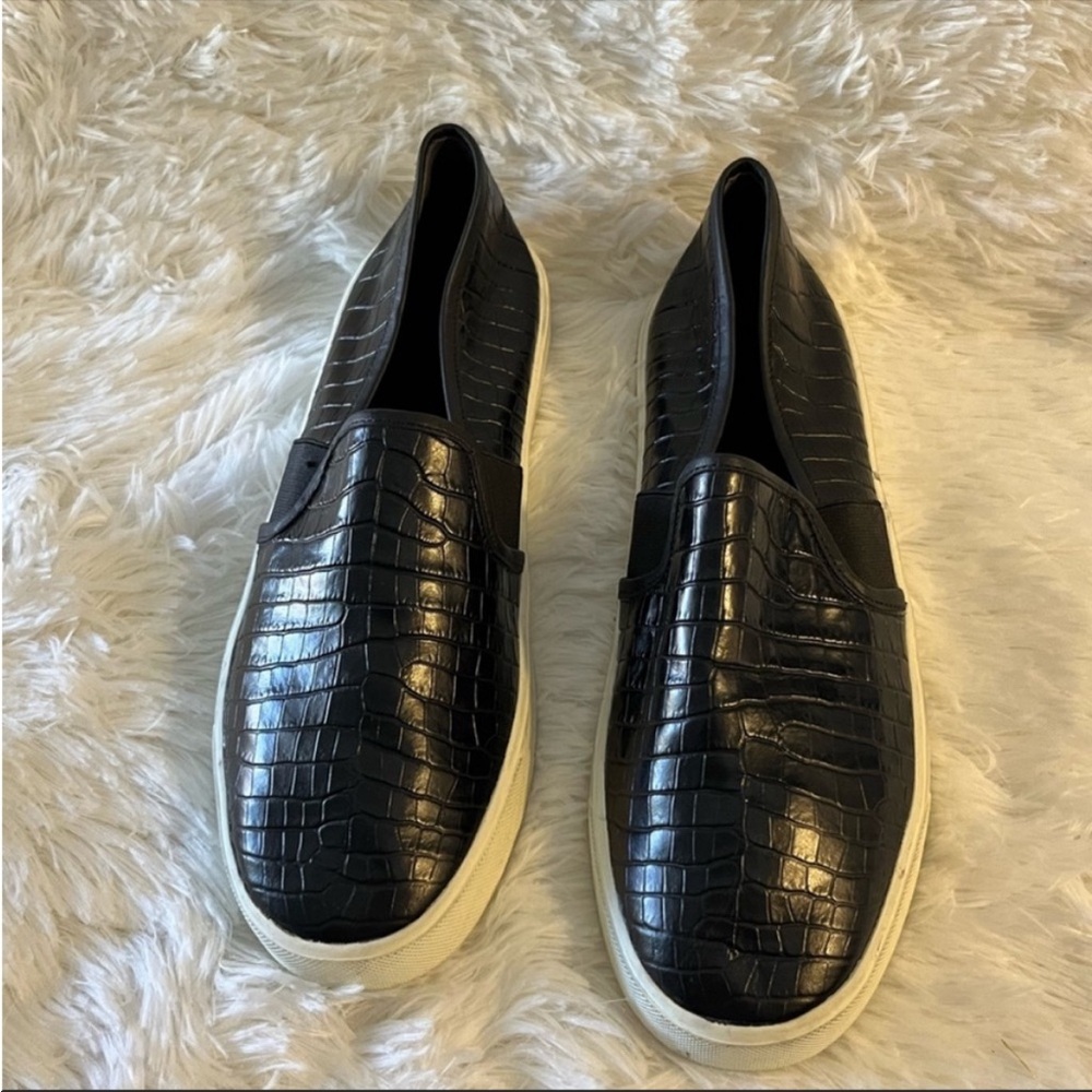 Women Vince Black Preston Croc Embossed Slip-On Leather Sneaker size 8M